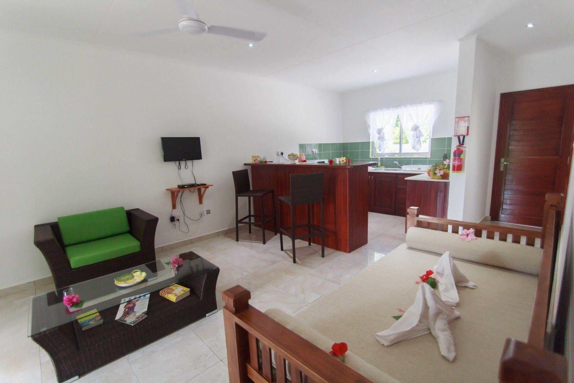 Coco Blanche Apartment Анс Роял Екстериор снимка