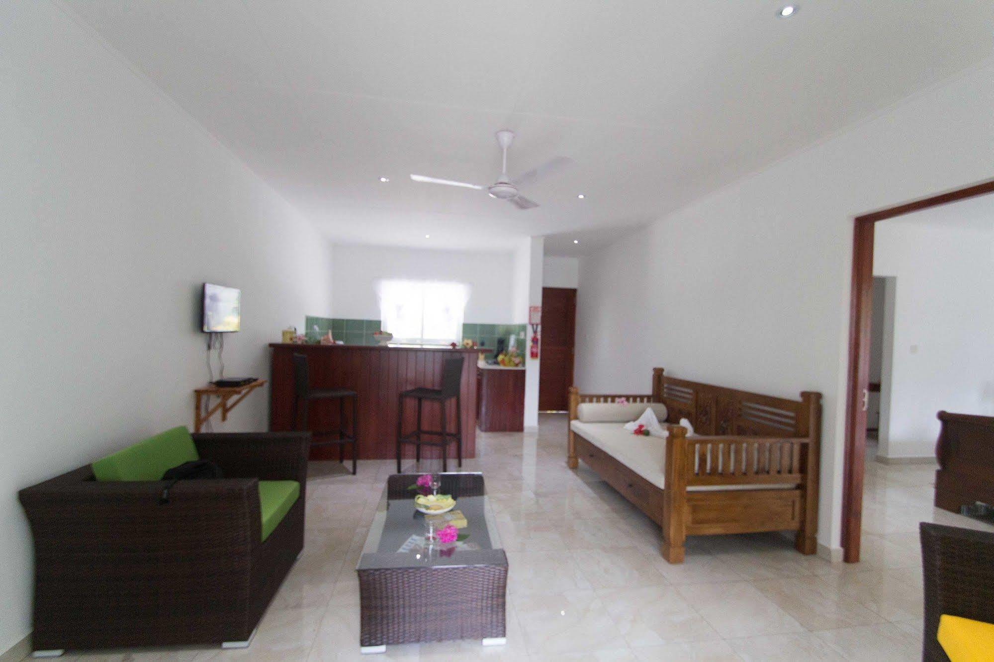 Coco Blanche Apartment Анс Роял Екстериор снимка